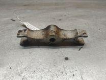 Скоба (кронштейн) крепления форсунки 2H4K8F Mercedes A W168 купить