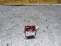 Петля крышки багажника KKRLXA Peugeot 406 - Фото 2