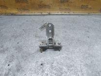 Петля двери задней правой ZCKE65 Mitsubishi Grandis купить в магазине запчастей бу