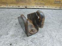 Кронштейн КПП 0K67HK Mitsubishi Carisma - Фото 4