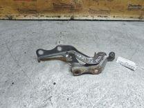 Петля капота правая I95RU7 Toyota Corolla Verso - Фото 3