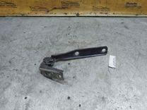 Петля капота левая U4RPI2 Audi A4