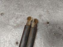 Амортизатор крышки багажника (3-5 двери) I490BG Volkswagen Passat купить в магазине запчастей бу