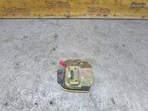 Замок двери задней левой ZBJ8F3 Chrysler Voyager купить с доставкой