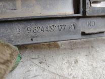 Молдинг двери передней правой V31I40 Peugeot 406 купить с доставкой