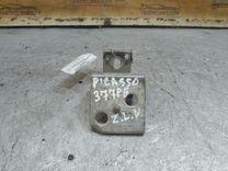 Петля двери задней левой 5R8D45 Citroen Xsara Picasso - Фото 2