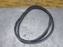 Уплотнитель двери задней правой V1L0D4 Peugeot 407 купить в магазине запчастей бу