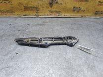 Кронштейн крепления бампера заднего 3Y669T Toyota Corolla