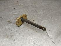 Ограничитель открывания двери задней 4RWUZH Mitsubishi Carisma - Фото 1