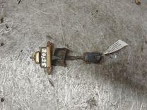 Ограничитель открывания двери задней KXW0K7 Skoda Fabia - Фото 4