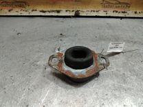 Подушка крепления КПП LVZH7F Peugeot 106 - Фото 1