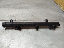 Топливная рампа UU1542 Peugeot 406 купить на авторазборке