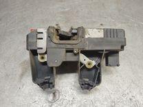 Замок двери задней левой F5YMAD Opel Astra купить в магазине запчастей бу