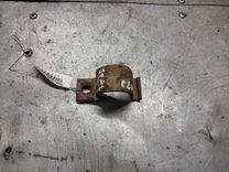 Крепление втулки стабилизатора 17ETH3 Seat Alhambra