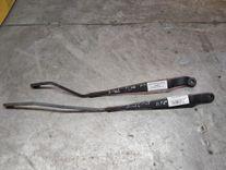 Щеткодержатель (поводок стеклоочистителя, дворник) PY2GLO Peugeot 406