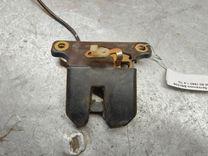 Замок багажника B6H336 Audi 80