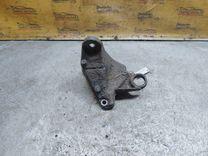 Кронштейн КПП JT7W4G Audi A4