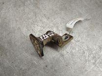 Петля двери задней левой KSG81G Volkswagen Passat