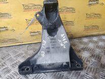 Кронштейн двигателя IDRCC1 Audi A4 - Фото 1