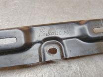 Кронштейн U8PQD2 Volkswagen Passat undefined