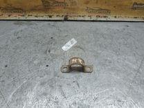 Крепление втулки стабилизатора 4C8275 Ford Mondeo - Фото 1