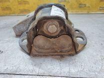 Подушка крепления двигателя ZWY02Y Renault Kangoo купить в магазине запчастей бу