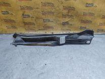 Пыльник крыла переднего левого G1U192 Toyota Avensis