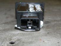 Кнопка открытия лючка топливного бака OGVU57 Toyota Avensis - Фото 2