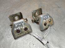 Петля двери передней правой MH7H45 Peugeot 307