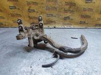 Цапфа задняя (ось ступицы) X5643D Rover 600 купить с доставкой