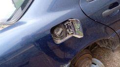 Крышка топливного бака J9C7IY Mercedes C W202 - Фото 1