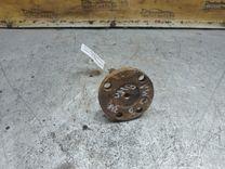 Цапфа задняя (ось ступицы) TFKL8Q Volkswagen Golf - Фото 3