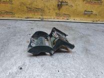 Петля крышки багажника 4P8M5W Chrysler Voyager undefined