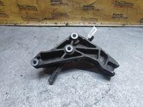 Кронштейн КПП H3E0IJ Opel Zafira