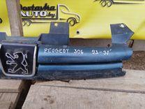 Решетка радиатора WF02T1 Peugeot 306 купить с доставкой