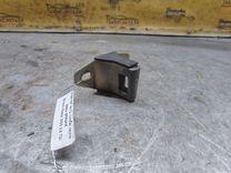 Ответная часть (скоба) замка двери SRR3KR Renault Master купить в магазине запчастей бу