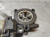 Моторчик стеклоподъемника задний правый 3WVNDD Renault Scenic - Фото 2