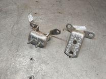 Петля двери задней левой 3A8I4T Toyota Avensis Verso - Фото 1