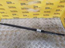 Молдинг стекла двери задней левой наружный 3QD34X Mitsubishi Carisma