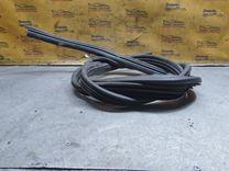 Уплотнитель двери передней правой HB4DF7 Renault Scenic купить на авторазборке