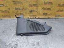 Направляющая шторки багажника (салазки) 9XZVBJ Skoda Fabia