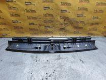 Накладка замка багажника FYJN17 Toyota Avensis купить в магазине запчастей бу