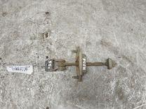 Ограничитель открывания двери задней 7FE1SM Mazda 626 - Фото 2