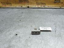 Крепление (крючок) солнцезащитного козырька 6RQ1O9 Audi A4 купить с доставкой