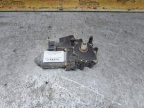 Моторчик стеклоподъемника передний левый 9C2SW5 Audi A4