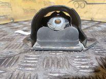 Подушка крепления двигателя 54Z5E7 Renault Clio купить на авторазборке