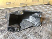 Кронштейн двигателя 323170 Audi A4 купить в магазине запчастей бу