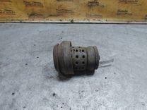 Подушка крепления двигателя 17PRFQ Volkswagen Passat