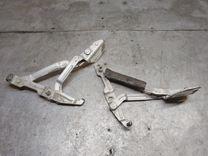 Петля крышки багажника 2H93L7 Volkswagen Passat