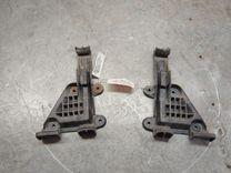 Кронштейн крепления бампера переднего PV36VF Audi 80 - Фото 1